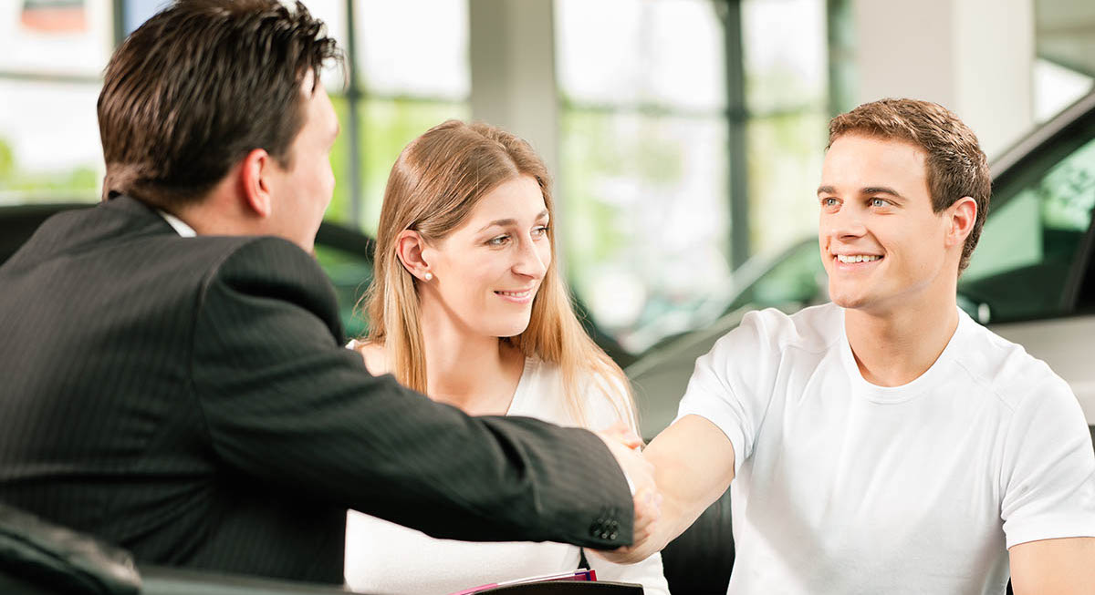 selling your car to a dealership